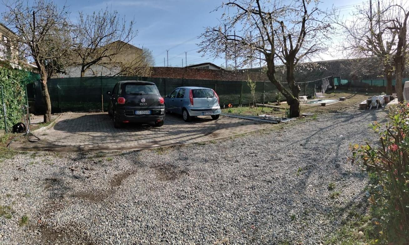 Lake View Villa Dormelletto Buitenkant foto